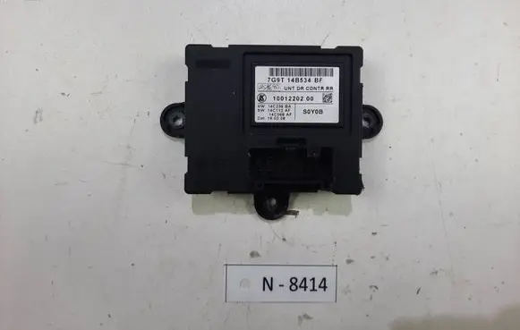 Volvo V70 Door control unit/module 7G9T14B534BF