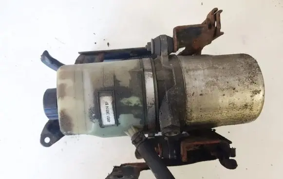 Ford Focus Power steering pump 4m513k514bf