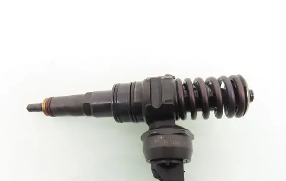 Fuel injector
