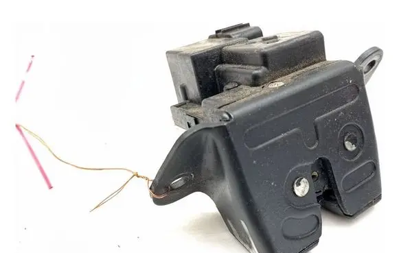 Hyundai ix35 Tailgate exterior lock 812301H300