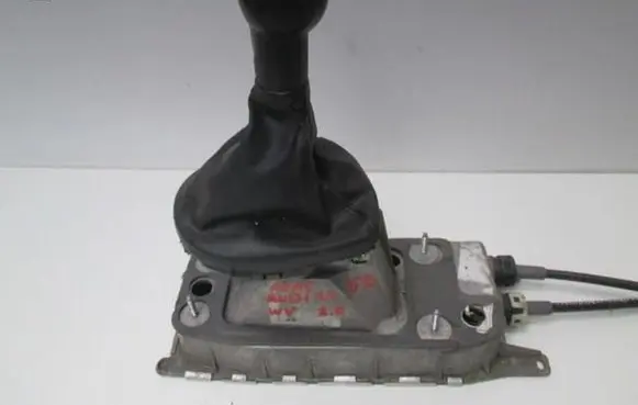 Seat Leon (1M) Gear selector/shifter in gearbox 6Q0711061