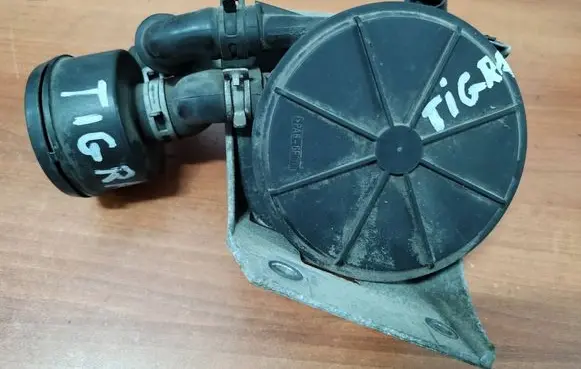 Opel Tigra B Secondary air pump 90531962