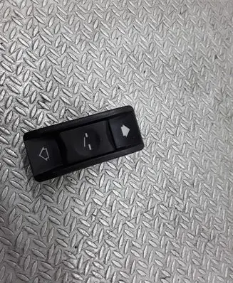 BMW 5 E39 Sunroof switch 03015000 61318352182