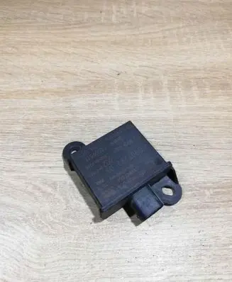 Audi Q7 4L Tire pressure sensor 4F090728305