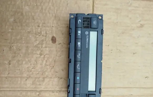 Volkswagen PASSAT B5.5 Climate control unit 3B1907044J 5HB00813902