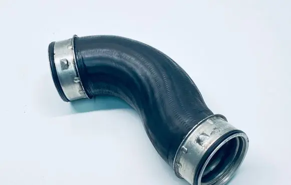 Intercooler hose/pipe
