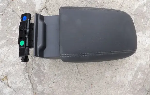 Ford Kuga II Armrest 8V41S045C74 GV41S045C74
