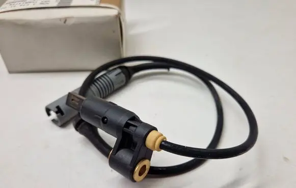 BMW 3 E36 ABS brake wheel speed sensor 34521163027 5580748W