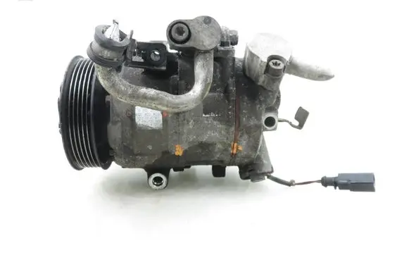 Skoda Fabia Mk1 (6Y) Air conditioning (A/C) compressor (pump) 6Q0820803D