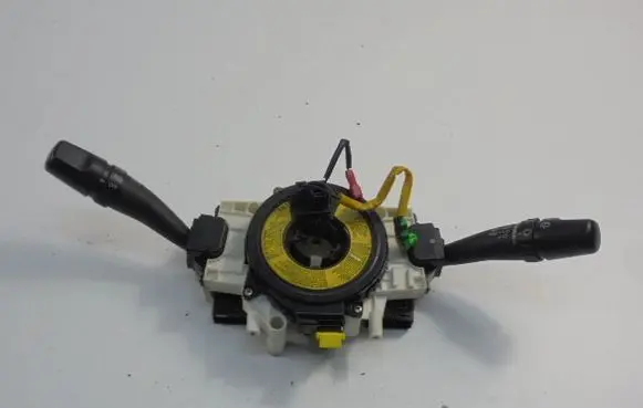 KIA Cerato Wiper turn signal indicator stalk/switch D065