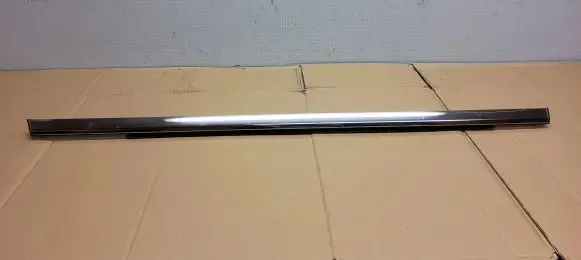 Jeep Grand Cherokee Other rear door trim element 