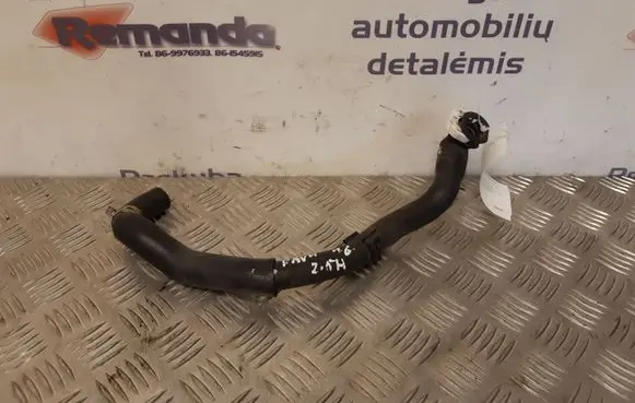 Toyota RAV 4 (XA40) Engine coolant pipe/hose