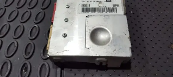 Opel Tigra A Engine control unit/module 16178189 d95019
