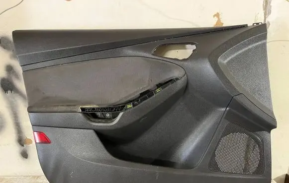Ford Focus Front door card panel trim BM51A23943A A2394