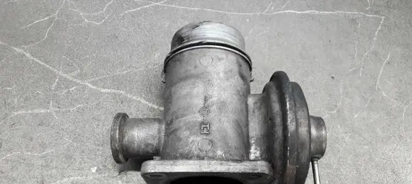 BMW 7 E65 E66 EGR valve 72826402