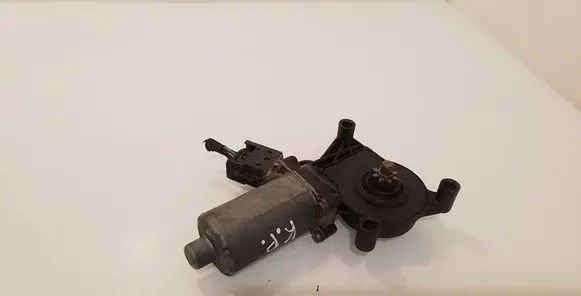 Mercedes-Benz CLK A208 C208 Front door window regulator motor 0130821722