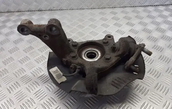 Toyota Auris 150 Front wheel hub spindle knuckle