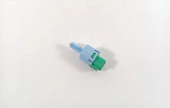 Mitsubishi Outlander Brake pedal sensor switch 25320W010P