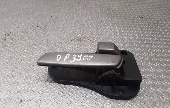 KIA Carens II Front door interior handle 82623UN000