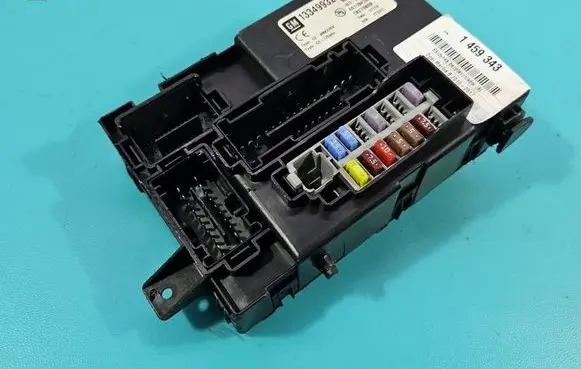 Opel Meriva B Fuse box set 13349932 IMPRK1459343