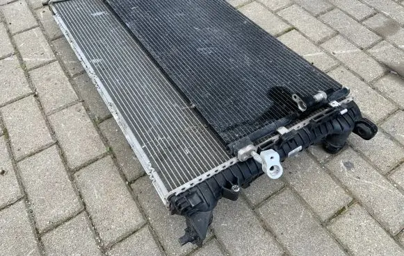 Audi S5 Facelift Coolant radiator 8K0121251H 8T0260401G