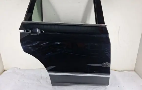 Volkswagen Tiguan Allspace Rear door 