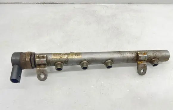 Mercedes-Benz ML W164 Fuel main line pipe A6420703395