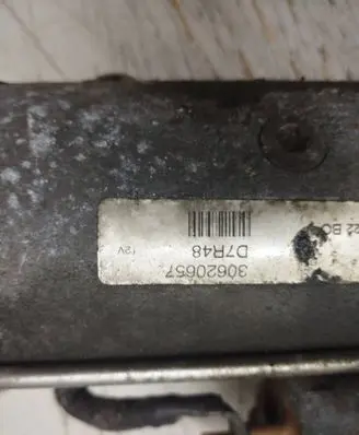Volvo V70 Starter motor 30620657 D7R48