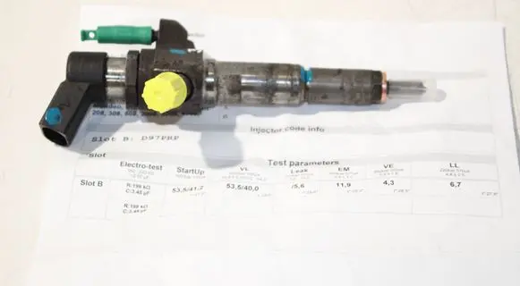 Ford Focus Fuel injector 9802448680