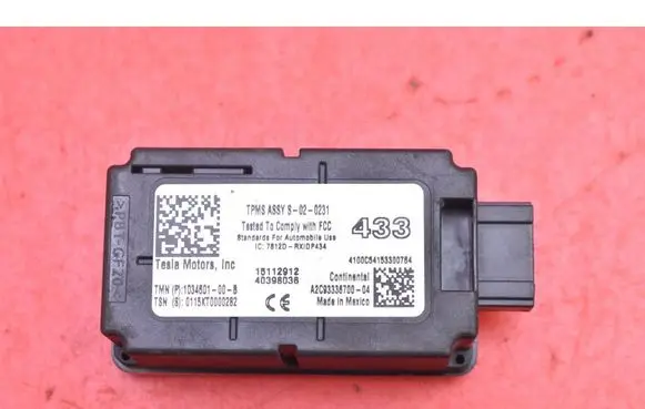 Tesla Model S Engine control unit/module ECU 1034601-00-B