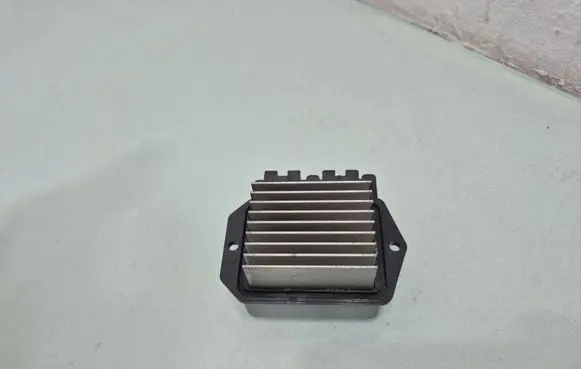 Toyota Prius (XW20) Heater blower motor/fan resistor 8716547020