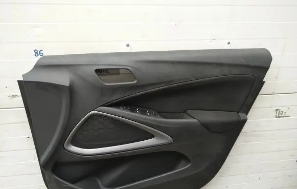 Opel Crossland X Front door card panel trim 475853623