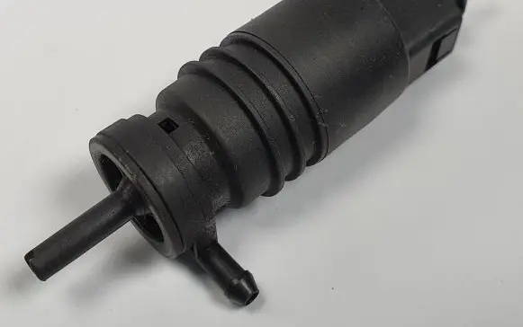 Audi TT Mk1 Windscreen/windshield washer pump
