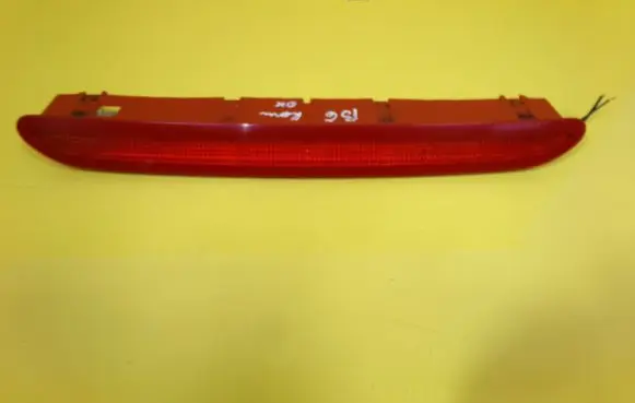 Volkswagen PASSAT B6 Third/center stoplight 1K6945097A