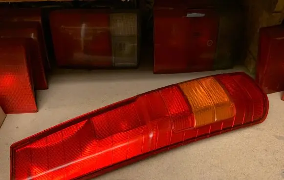 Mitsubishi Space Runner Rear/tail lights 22087268