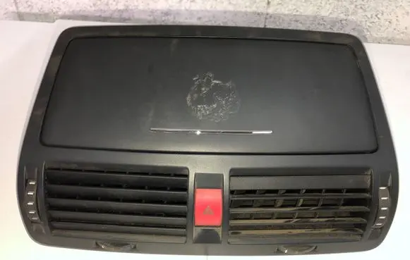 Skoda Octavia Mk2 (1Z) Hazard light switch 1Z0820951