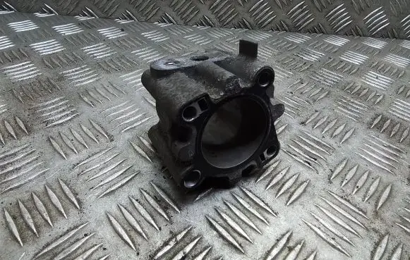 Nissan X-Trail T31 Other engine bay part 8200796674C