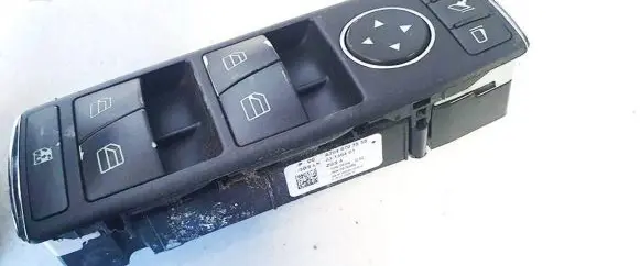 Mercedes-Benz C AMG W204 Electric window control switch a2048703558 03139401