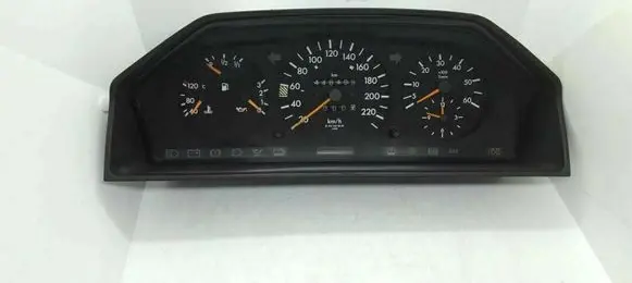 Mercedes-Benz E W124 Speedometer (instrument cluster) 110902150020