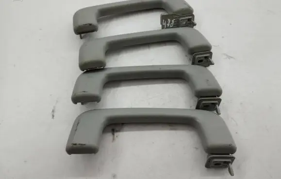 Citroen C-Crosser A set of handles for the ceiling 