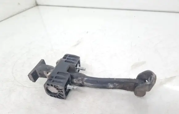 Opel Astra H Front door check strap stopper
