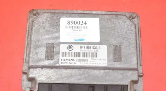 Skoda Fabia Mk1 (6Y) Engine control unit/module ECU 047906033A
