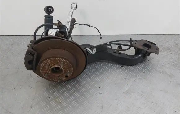 Nissan Qashqai Stub axle 