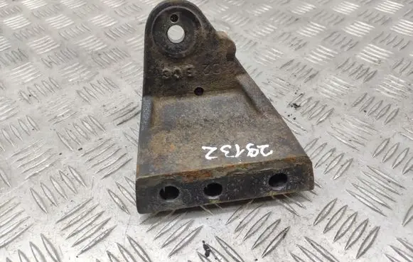 Hyundai Santa Fe Engine mounting bracket
