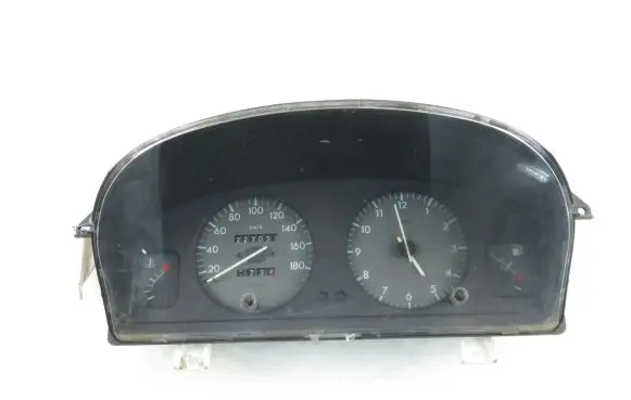 Peugeot Partner Speedometer (instrument cluster) 9621185080