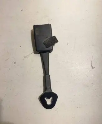 Audi A4 S4 B6 8E 8H Front seatbelt buckle 8E0857755C