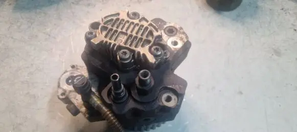 Renault Laguna II Fuel injection high pressure pump 8200055072 075718 0445010031