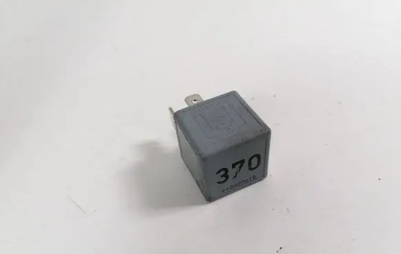 Audi A4 S4 B8 8K Other relay 8D0951253