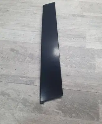 Mercedes-Benz ML AMG W164 Front door glass trim molding 