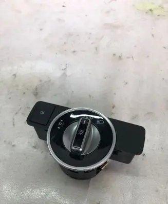 Mercedes-Benz B W246 W242 Light switch A2129050551
